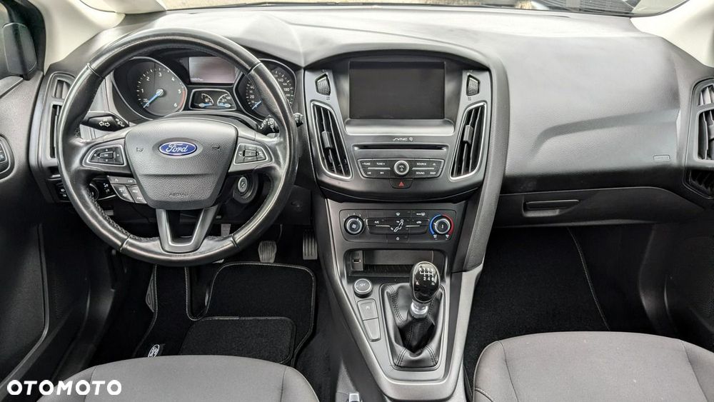 Ford Focus - 26