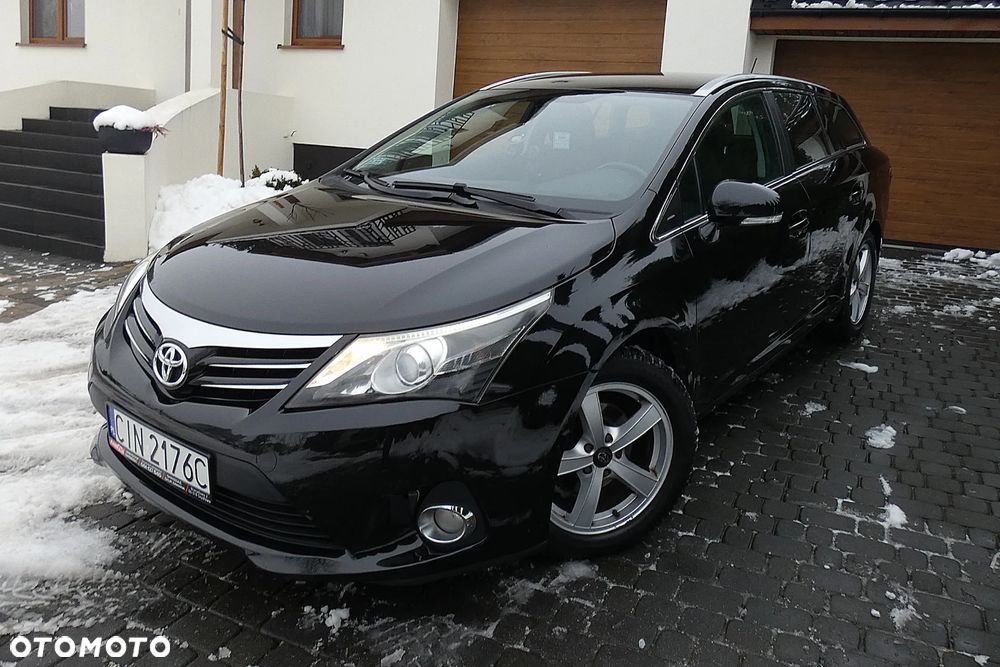 Toyota Avensis 1.8 Premium - 38