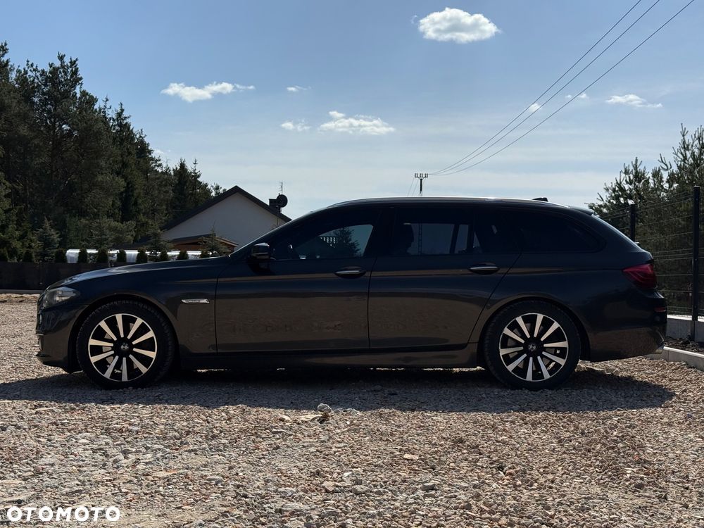 BMW Seria 5 530d xDrive Sport-Aut Luxury Line - 4