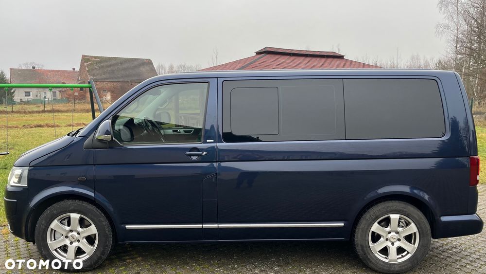 Volkswagen Multivan - 2