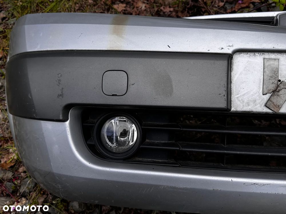 ZDERZAK PRZEDNI RENAULT	MEGANE II PRZÓD 2002- OE 8200142000 - 8