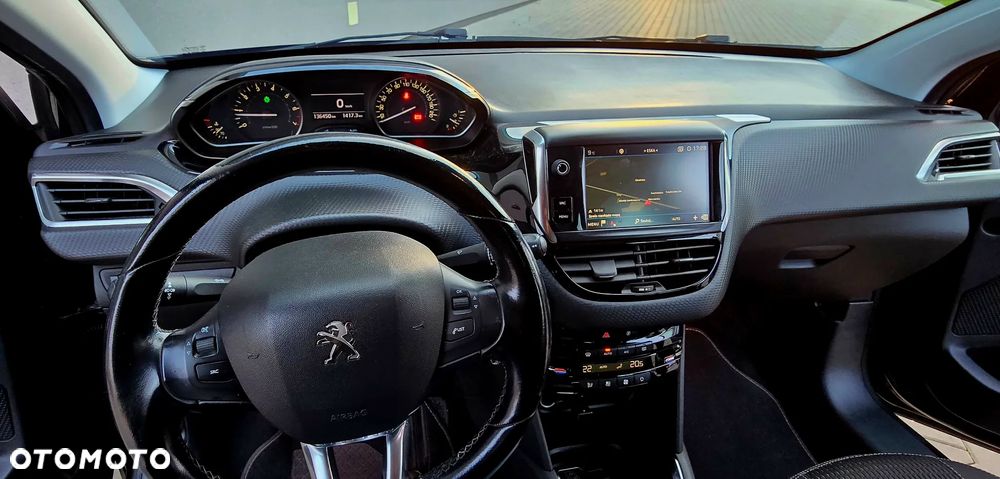 Peugeot 208 82 VTI Allure - 19