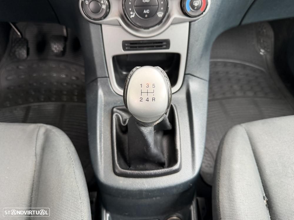 Ford Fiesta 1.25 Titanium - 19