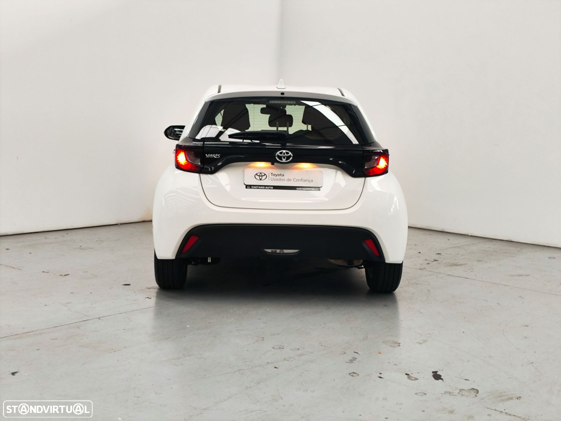 Toyota Yaris 1.0 VVT-i Comfort Plus - 4