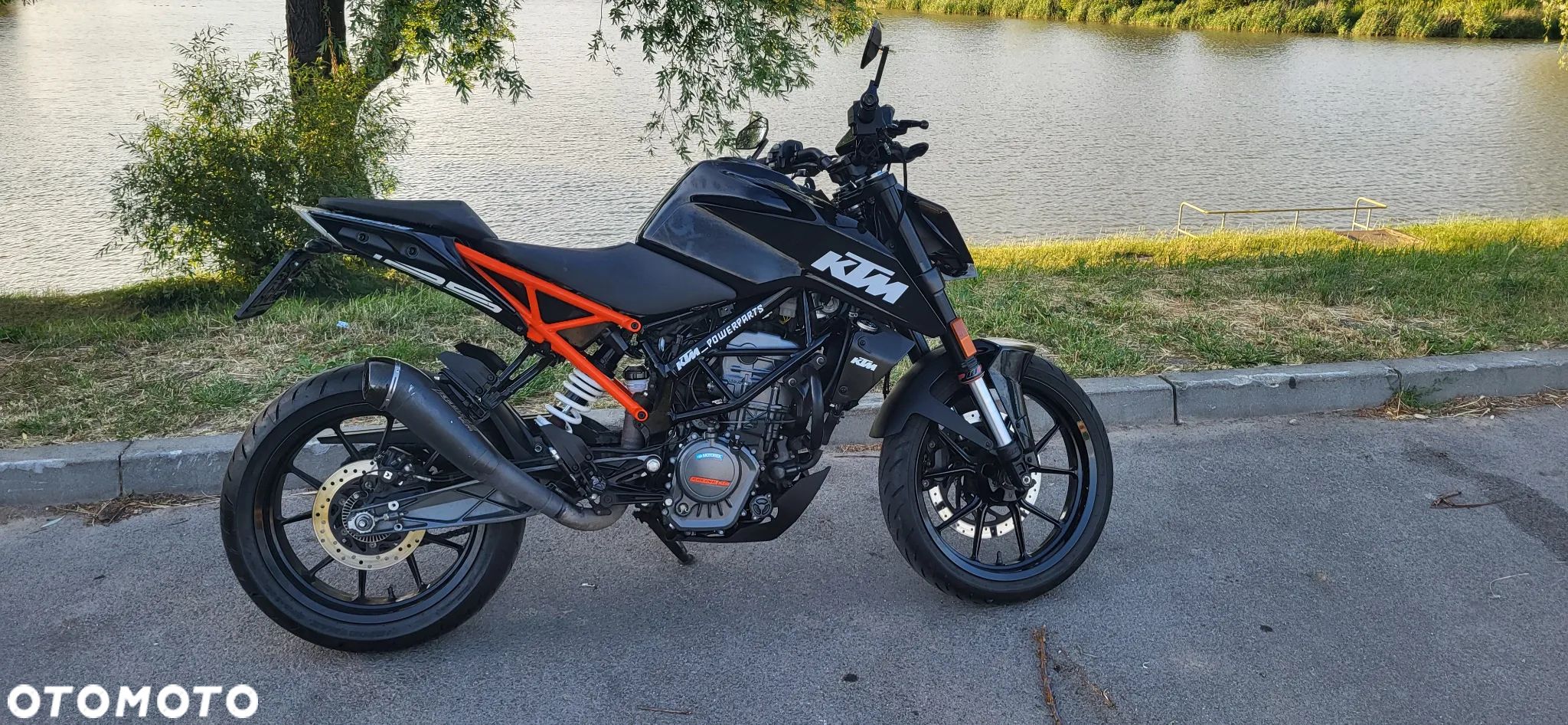 KTM Duke