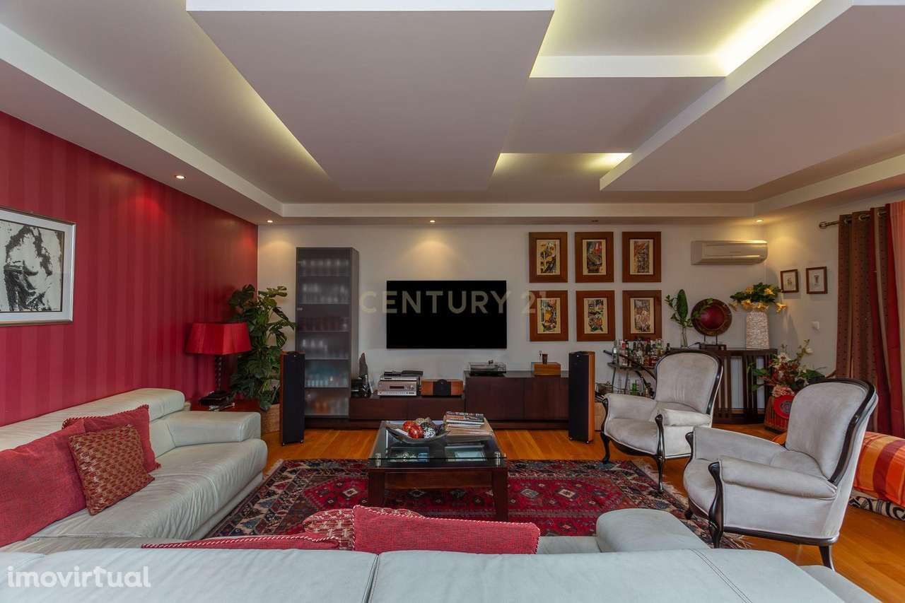 Apartamento T4 Alto de Algés, Terraço, Vista Rio, 6 Lugares de Garagem - Grande imagem: 4/24