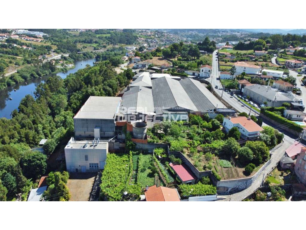 Unidade industrial em Santo Tirso - Grande imagem: 4/34