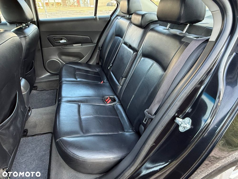 Chevrolet Cruze 1.8 LS MY11 - 24