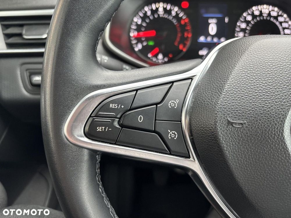 Renault Clio - 11