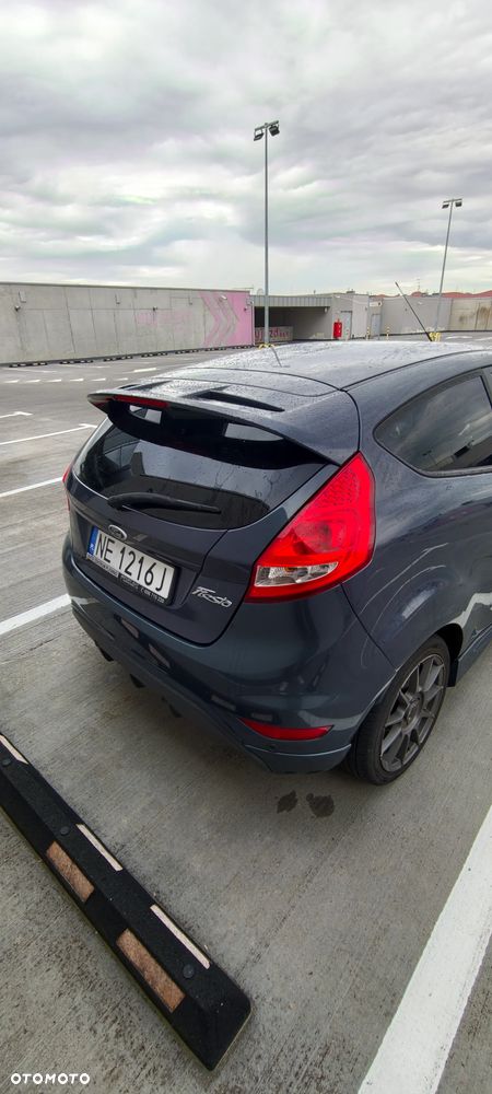 Ford Fiesta 1.6 Sport - 6