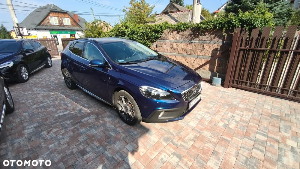 Volvo V40 T3 Drive-E R-Ocean Race - 1