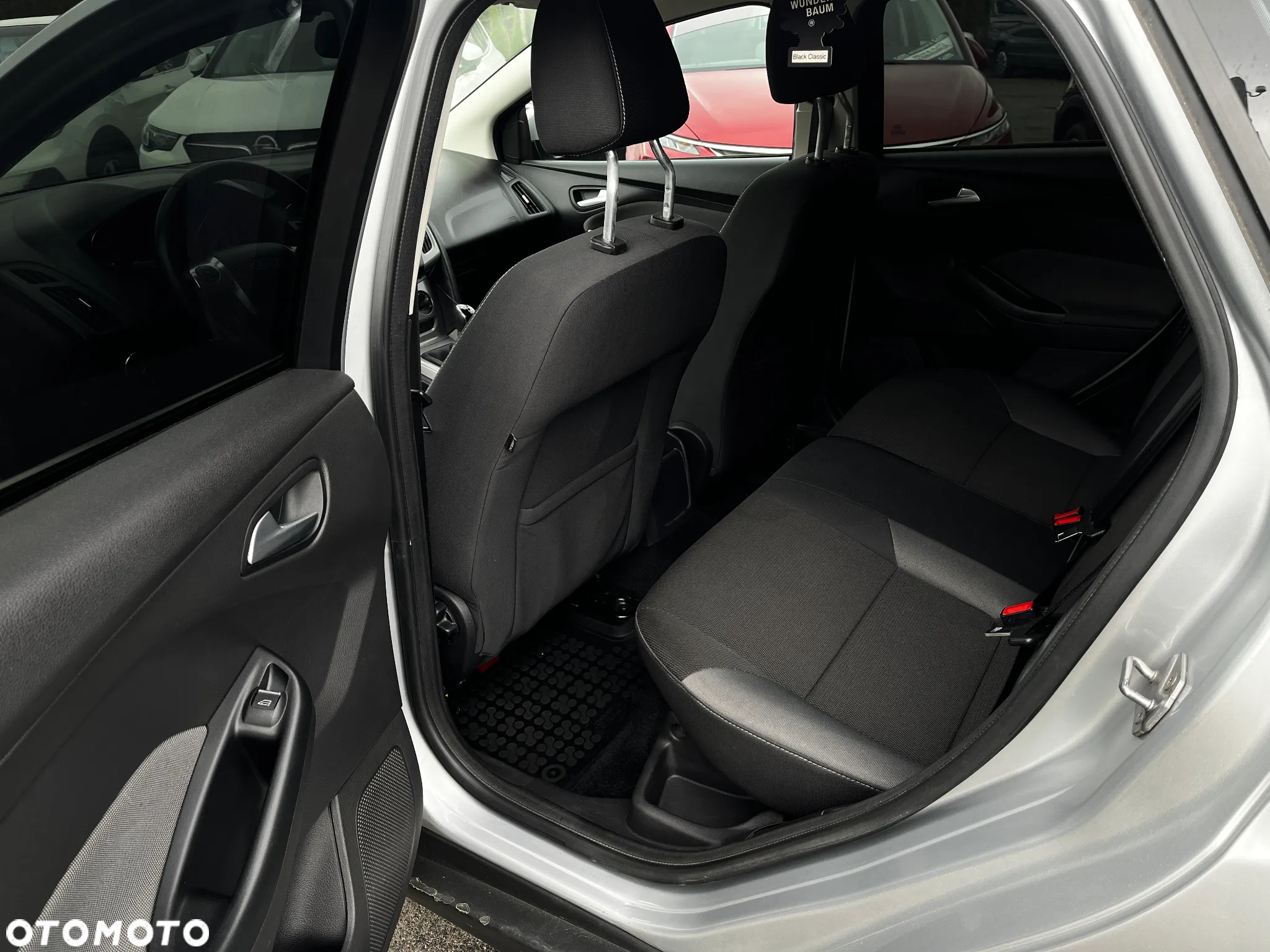 Ford Focus - 13