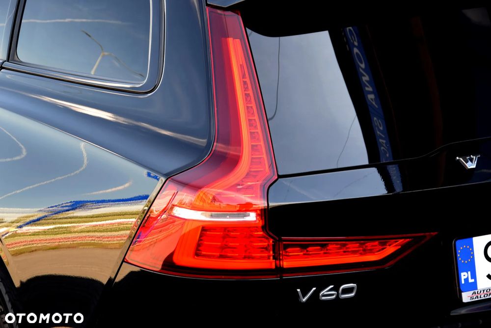 Volvo V60 B4 D R-Design - 18