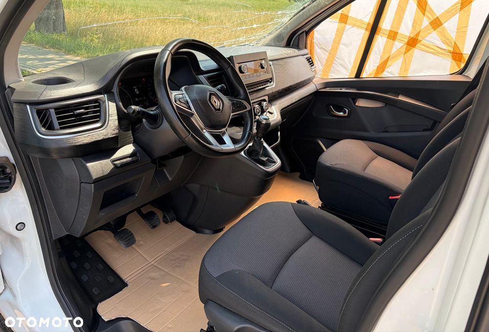 Renault Trafic - 11