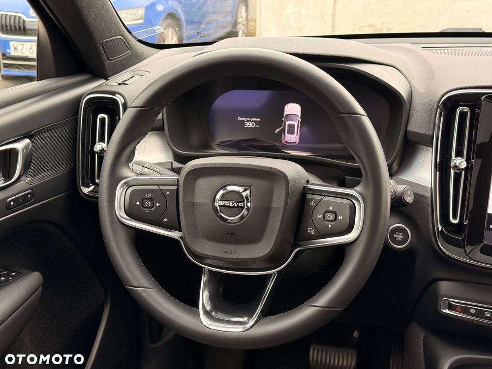 Volvo XC 40 B5 B AWD Momentum Pro - 20