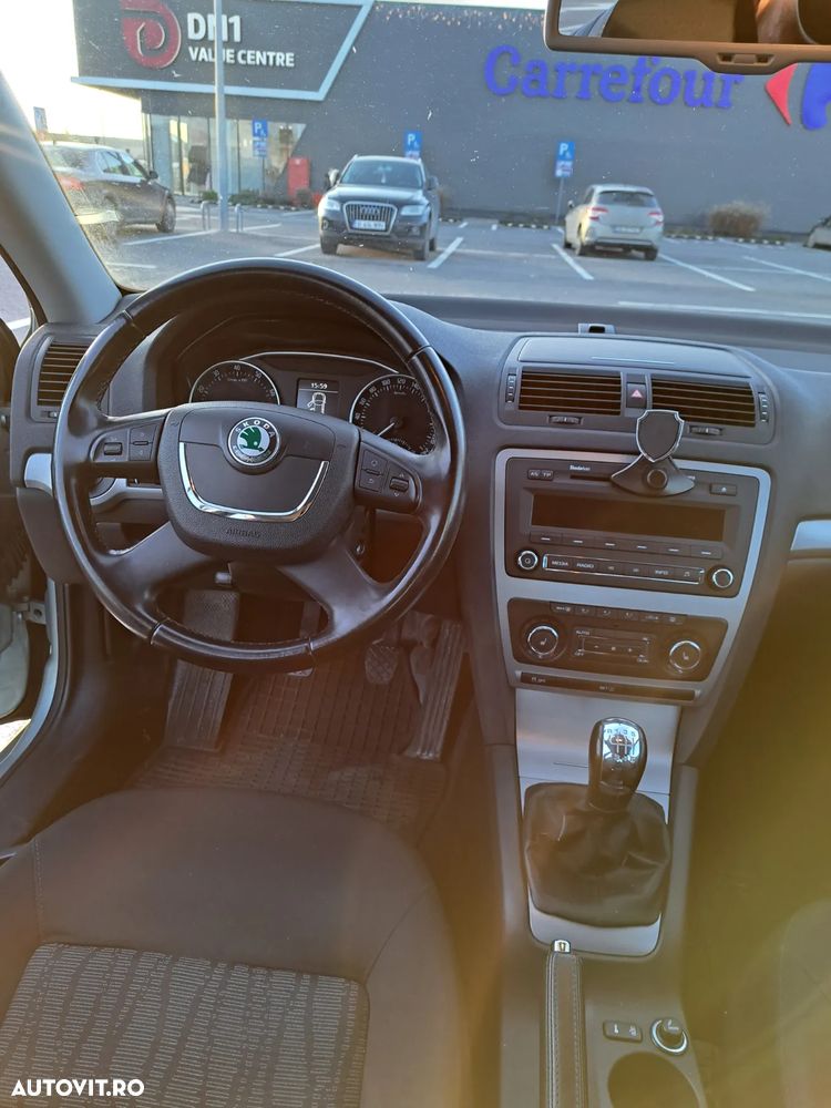 Skoda Octavia 1.8 Elegance TSI - 6