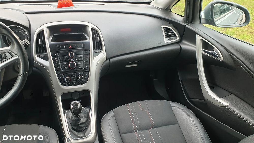 Opel Astra 1.4 Turbo - 12