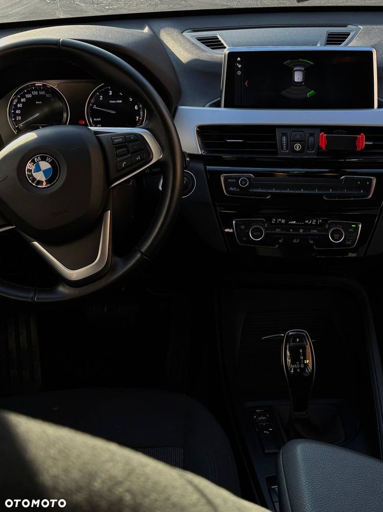 BMW X1 sDrive18i - 16