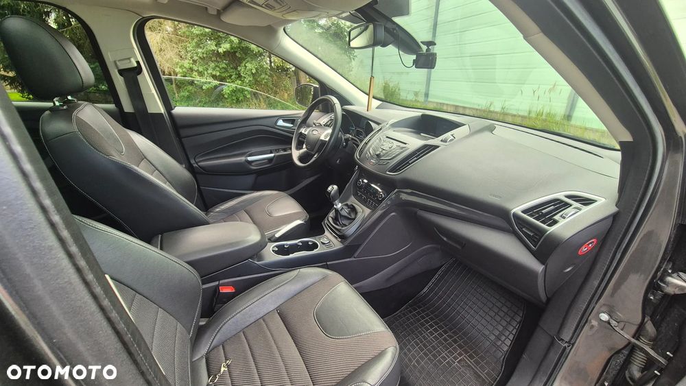Ford Kuga 2.0 TDCi 2x4 Titanium - 9