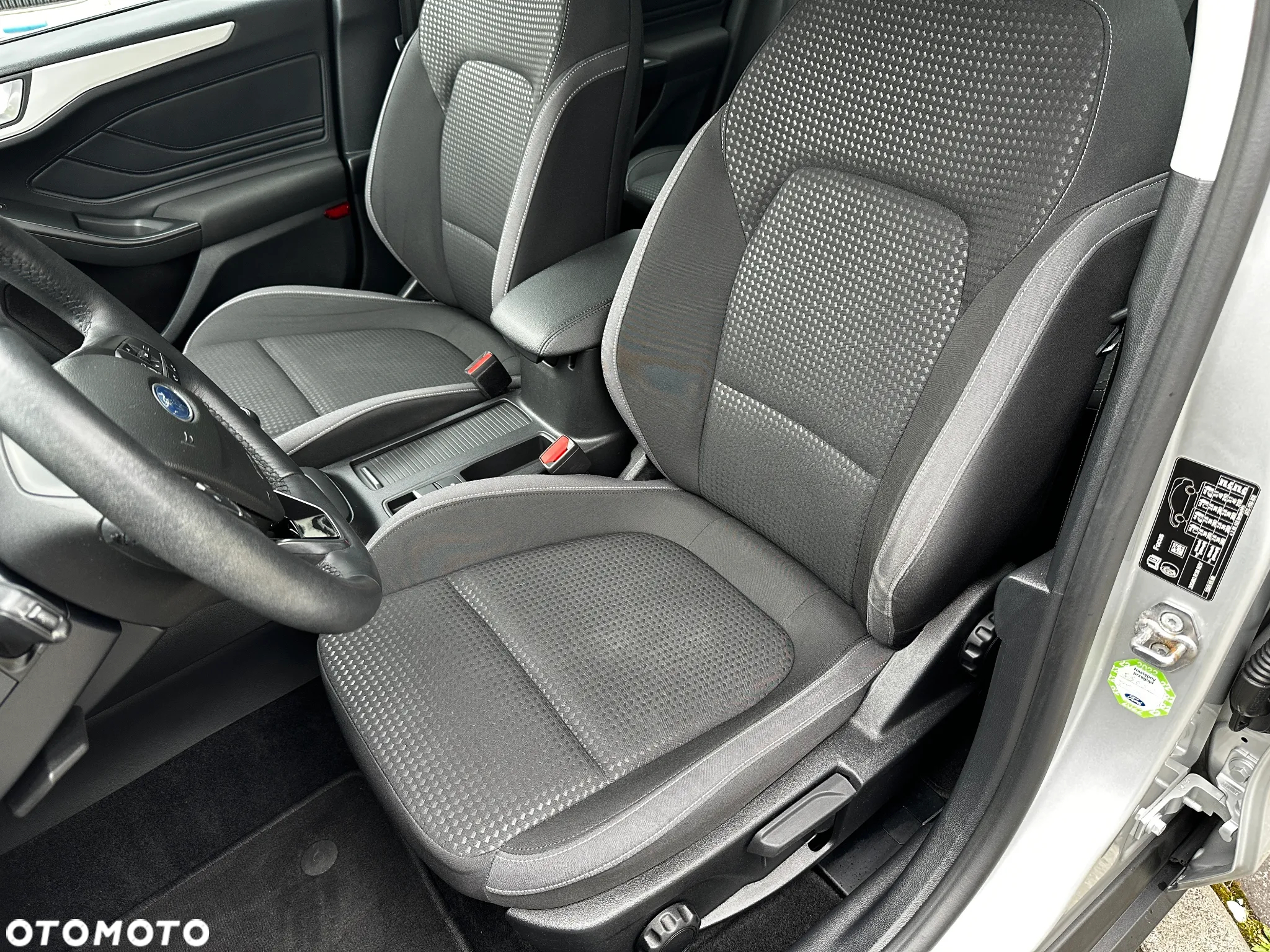 Ford Focus 1.0 EcoBoost Connected - 13