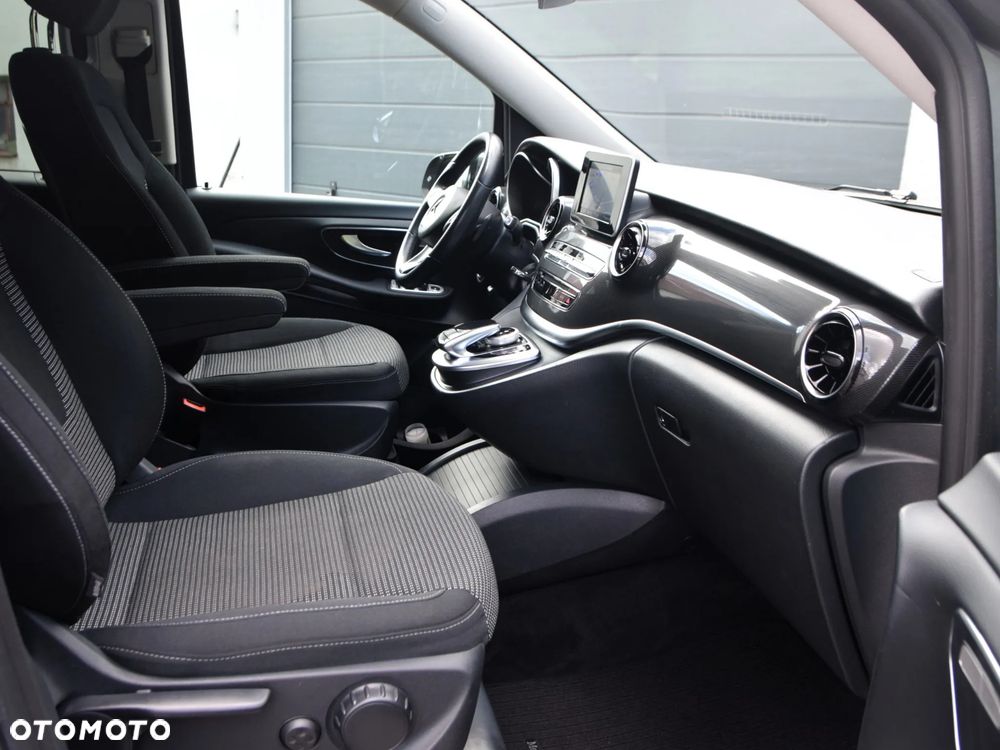Mercedes-Benz Klasa V 300 d 9G-Tronic - 8