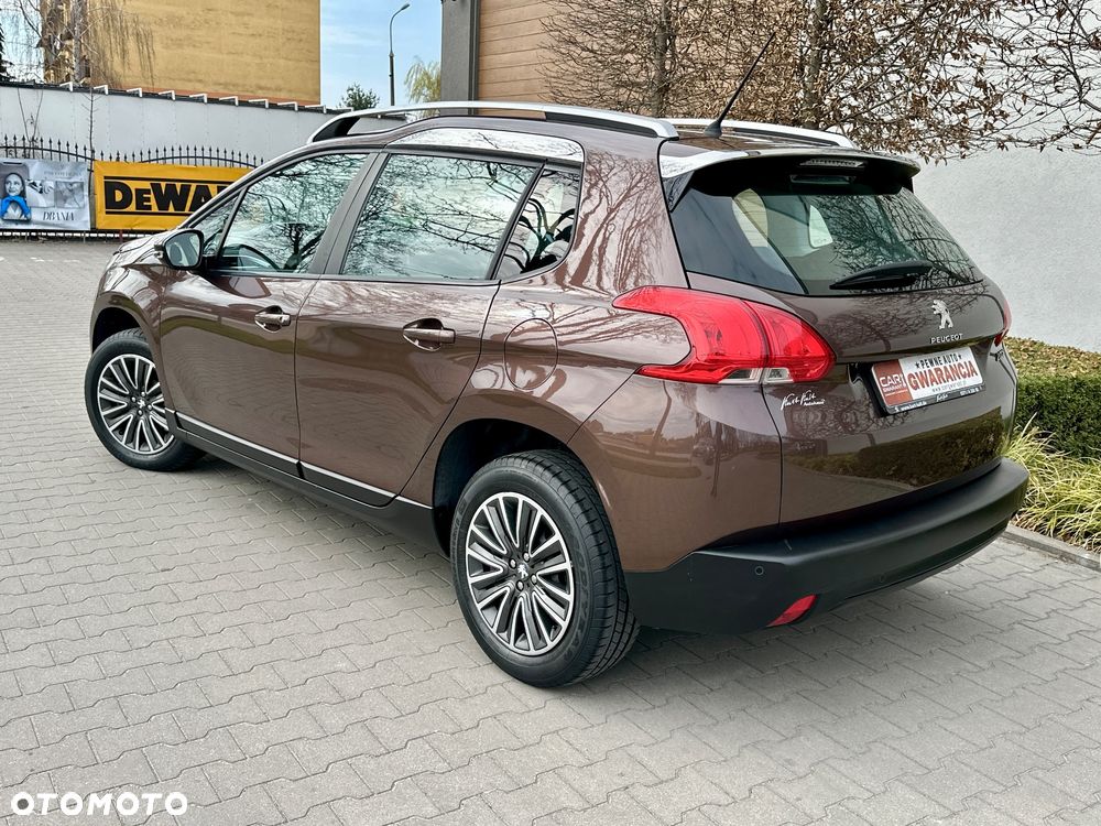 Peugeot 2008 PureTech 82 Allure - 4