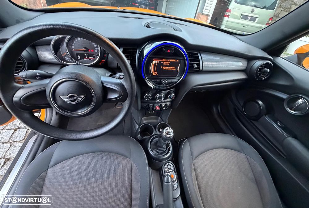 MINI Cabrio Cooper D - 11