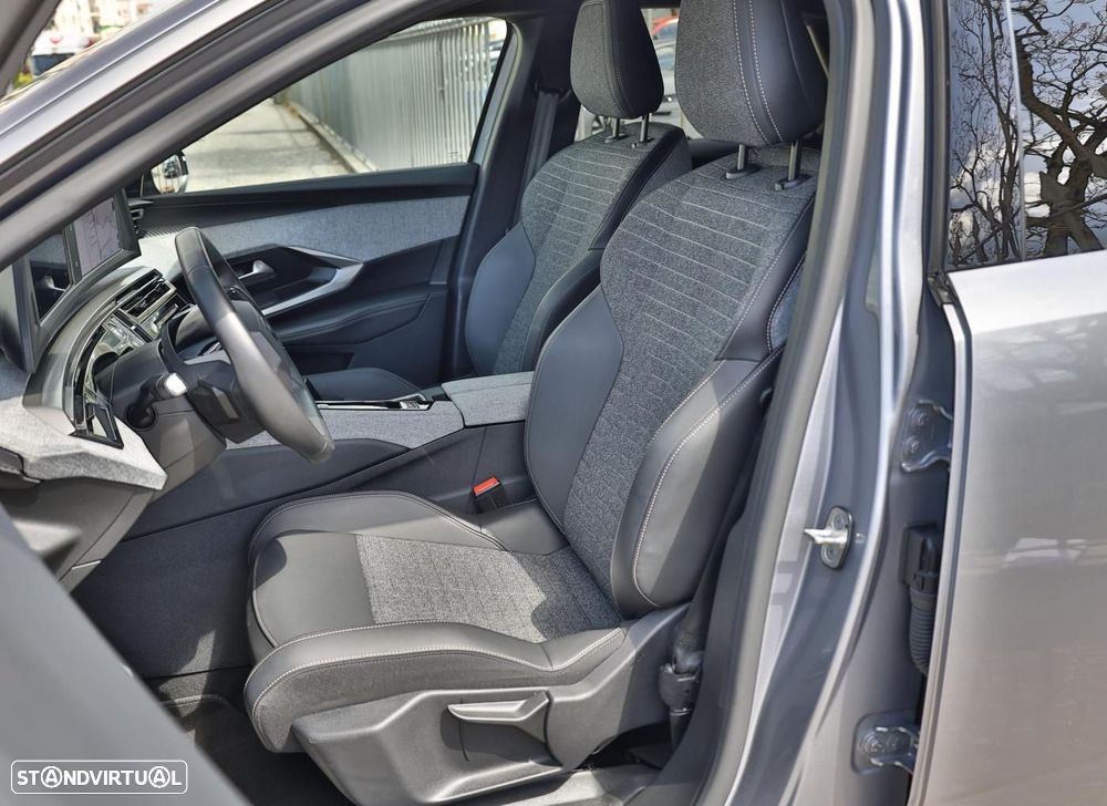 Peugeot 3008 1.2 Hybrid Allure e-DCS6 - 7