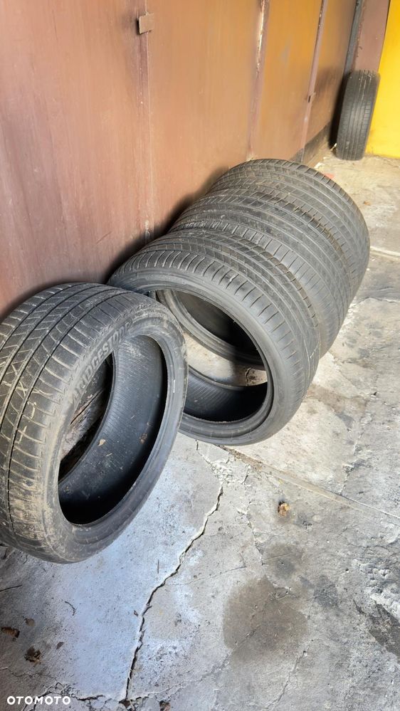 Sprzedam 2 komplety opon letnich Bridgestone 245/40 R19 94W. - 1