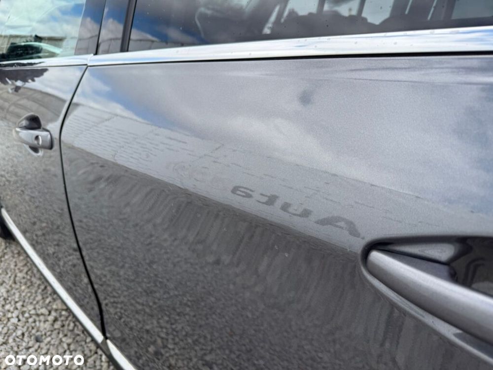 Peugeot 2008 e-HDi FAP 115 STOP & START Allure - 28