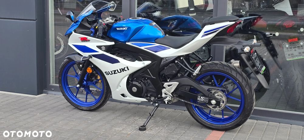 Suzuki GSX-R - 27
