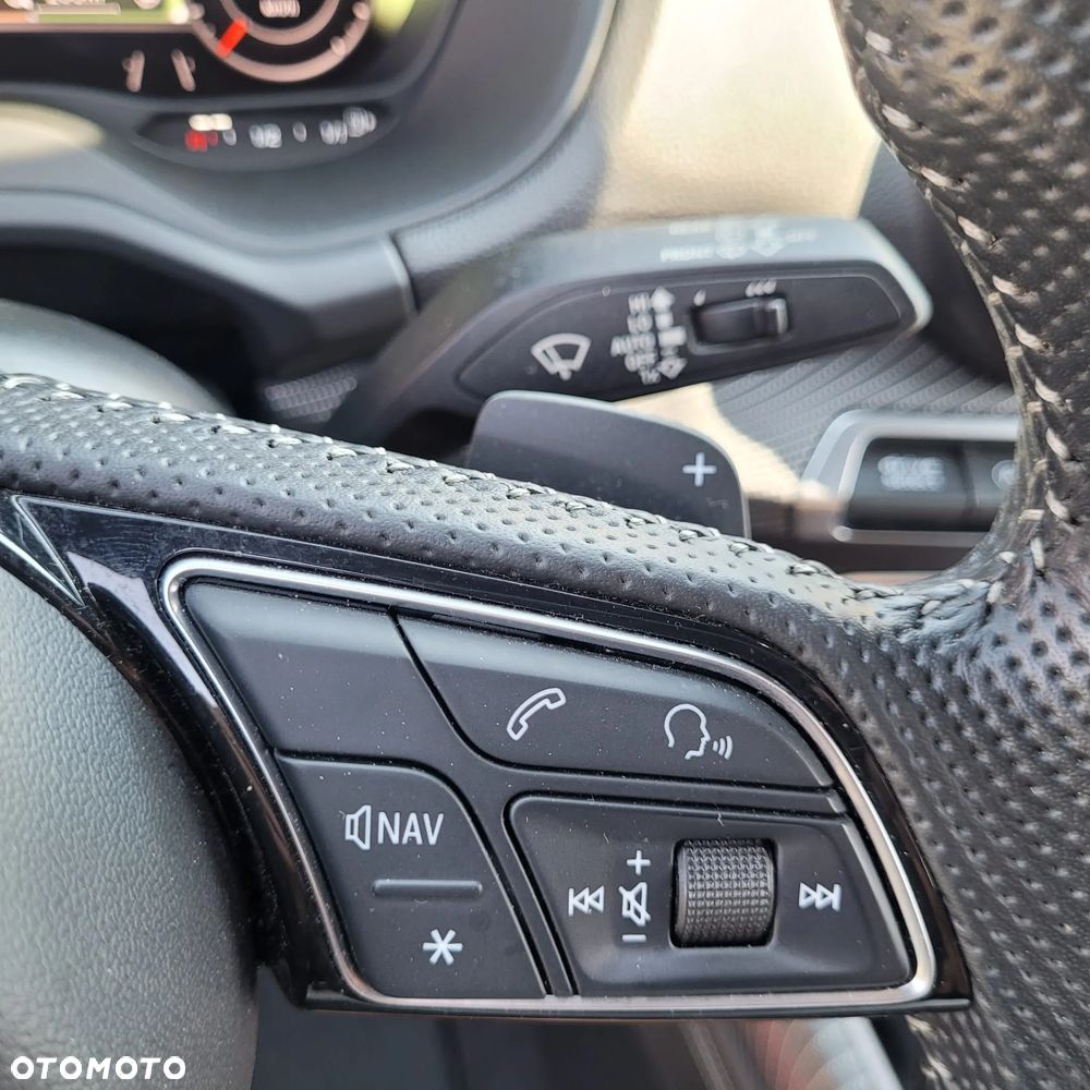 Audi SQ2 - 11