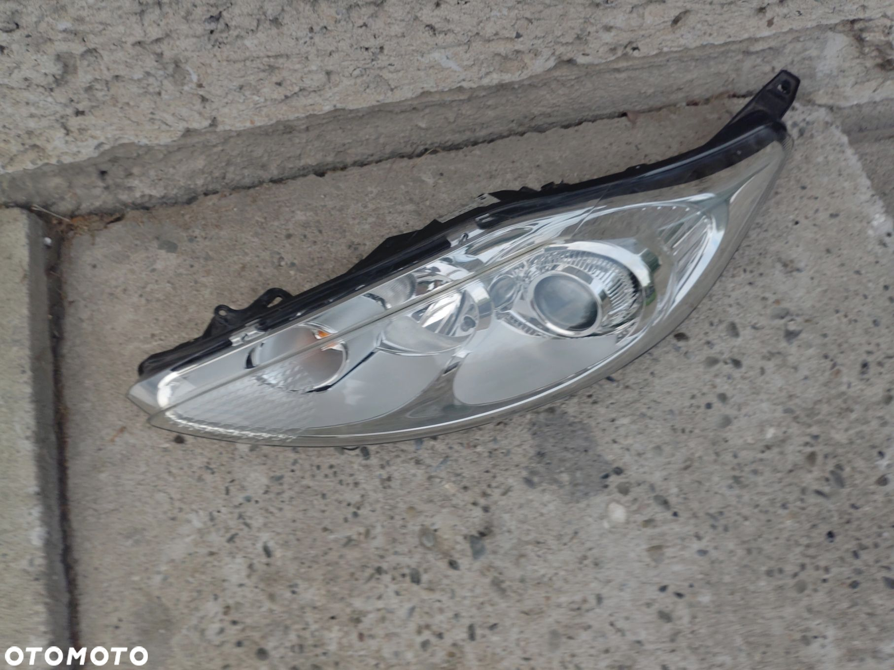 LAMPA PRZEDNIA LEWA FORD FIESTA MK7 08/12r - 5