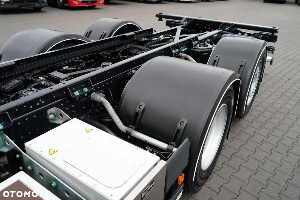 MAN TGX / 26.510 / GX / ACC / E 6 / RETARDER / BDF / OŚ SKRĘTNA / 7,15 M , 7,45 M - 27