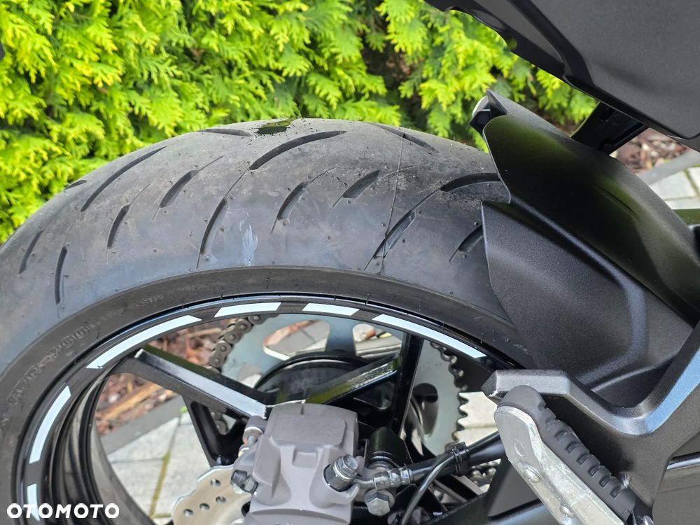 Kawasaki Z 650 - 11
