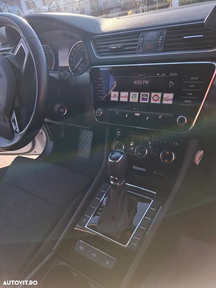 Skoda Superb 2.0 TDI DSG Style - 21
