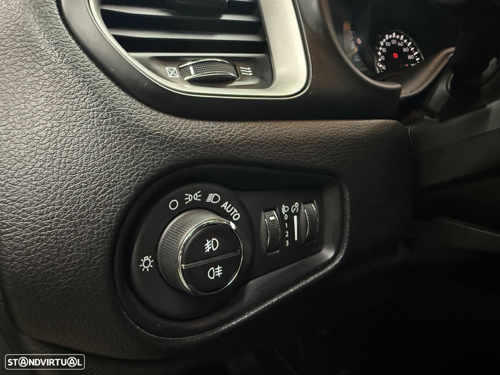 Jeep Renegade 1.0 T 80º Aniversário - 32