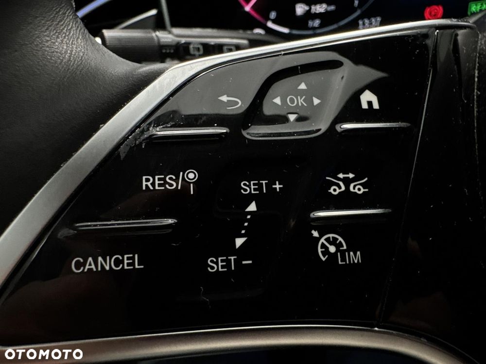 Mercedes-Benz Klasa E 300 de PHEV 4-Matic All-Terrain Avantgarde 9G-Tronic - 15
