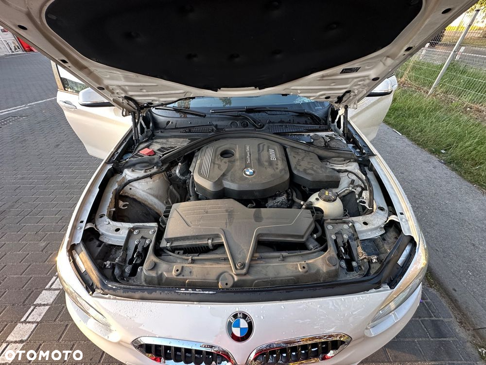 BMW Seria 1 118i Sport Line - 12