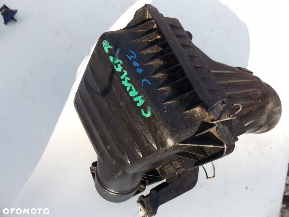 obudowa filtra powietrza chrysler 300c 3.0 crd - 1