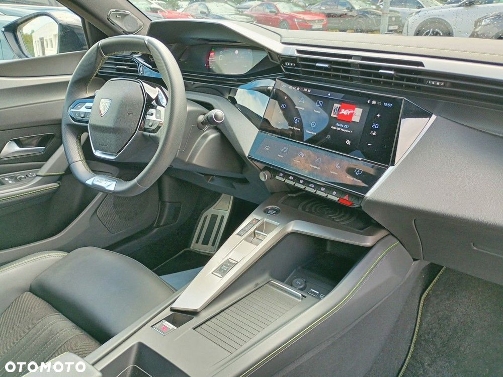 Peugeot 408 - 17