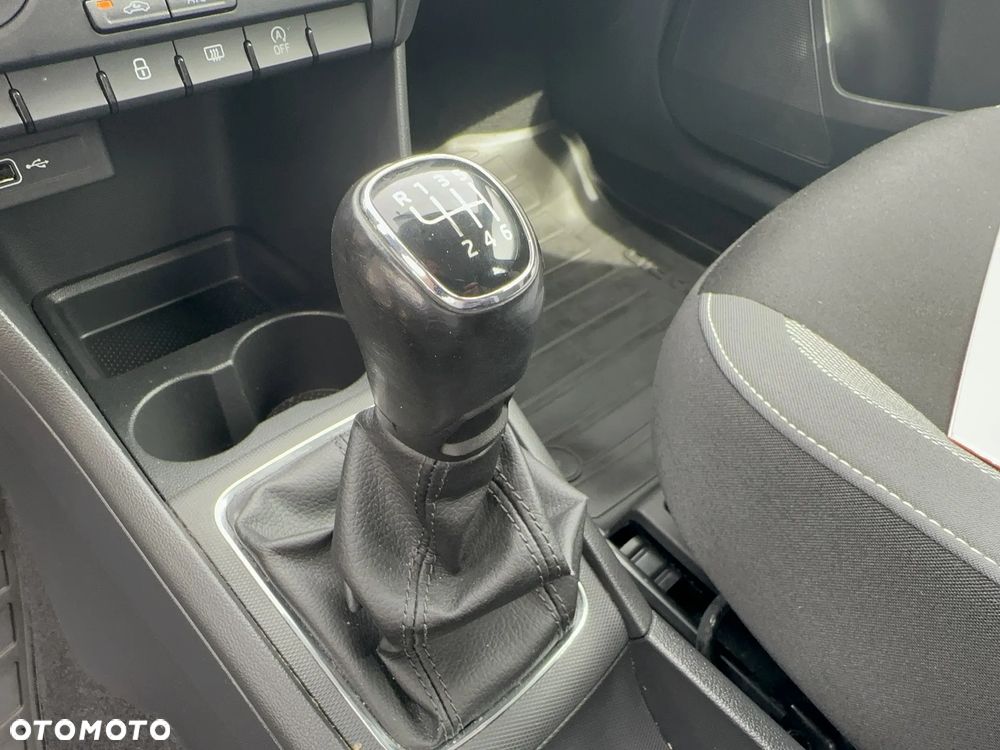 Skoda RAPID 1.0 TSI Ambition - 20