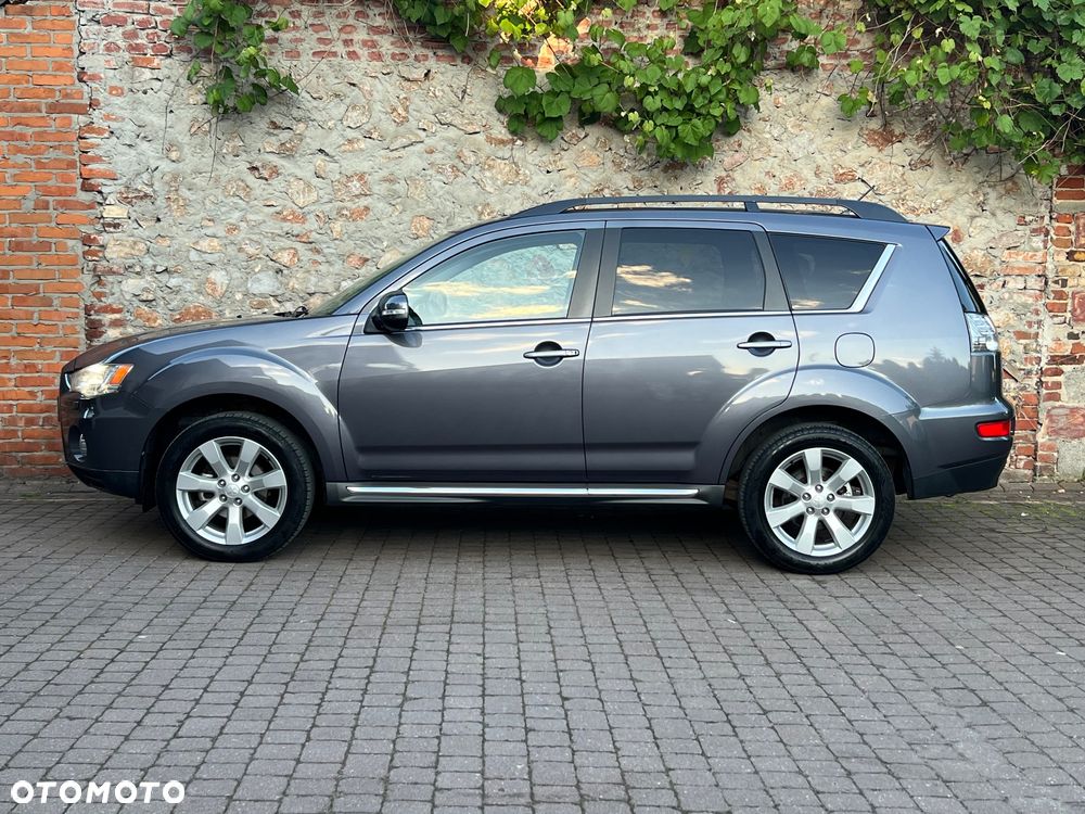 Mitsubishi Outlander 2.0 Intense 2WD - 1