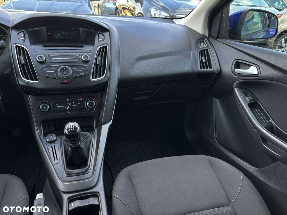 Ford Focus 1.6 Edition - 28