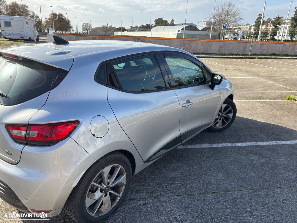 Renault Clio 0.9 TCe Limited Bi-Fuel - 4