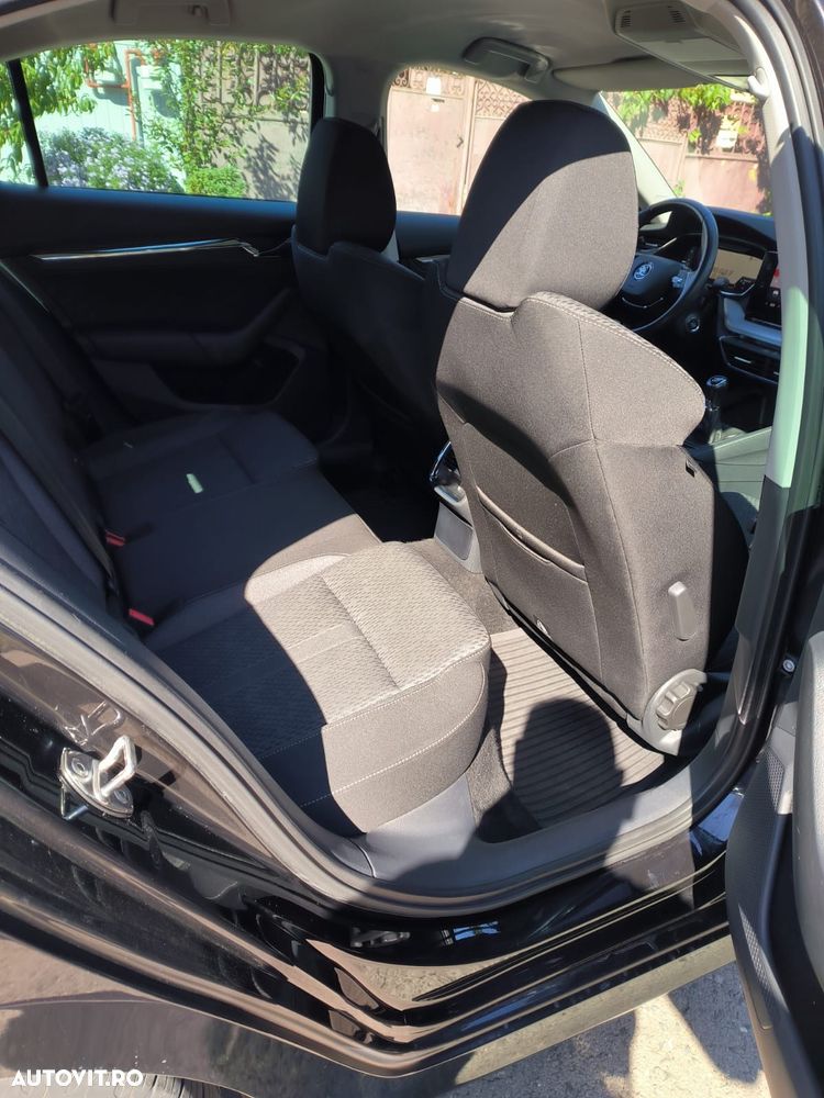 Skoda Octavia 2.0 TDI Style - 13