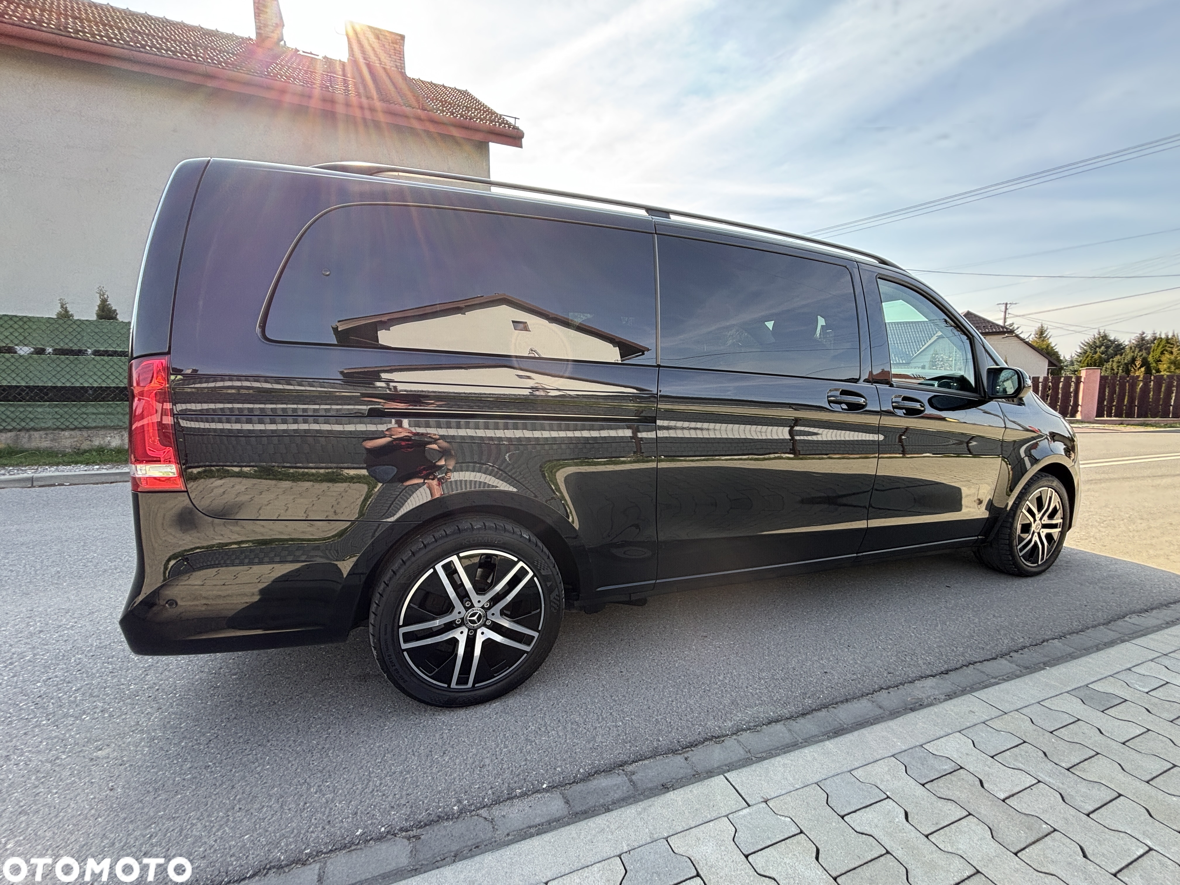 Mercedes-Benz Klasa V 300 d 9G-Tronic Avantgarde (ekstra d³) - 8