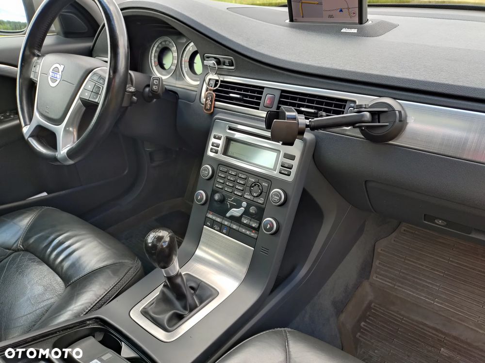 Volvo XC 70 D5 AWD Momentum - 28