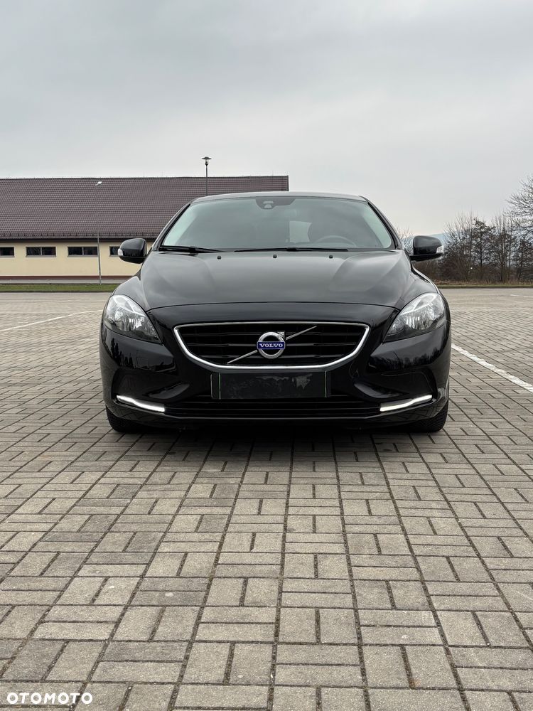 Volvo V40 D2 Momentum - 2