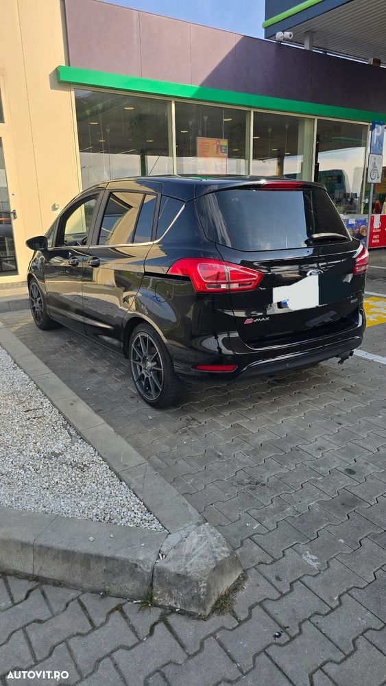 Ford B-Max 1.0 EcoBoost Titanium - 4
